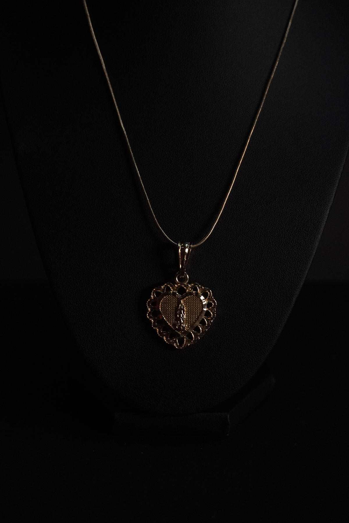 Gold Mary's Heart Pendant Necklace